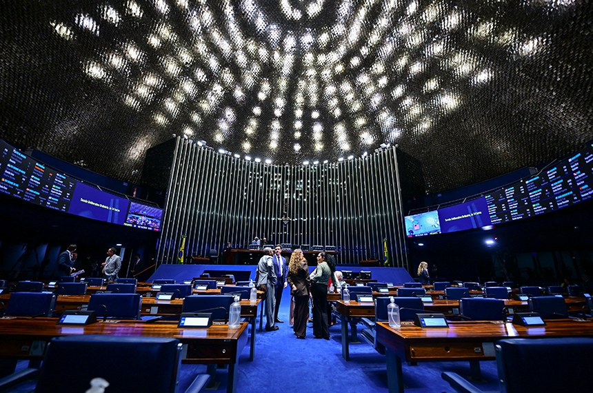 Plenário do Senado durante discussão da PEC sobre o fim da escala 6x1